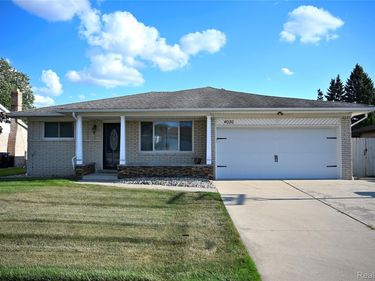 4030 Fox Hill Drive , Sterling Heights, Mi 48310
