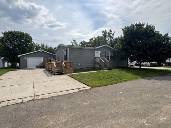 3835 Kingsridge Street, Jackson, MI 49201