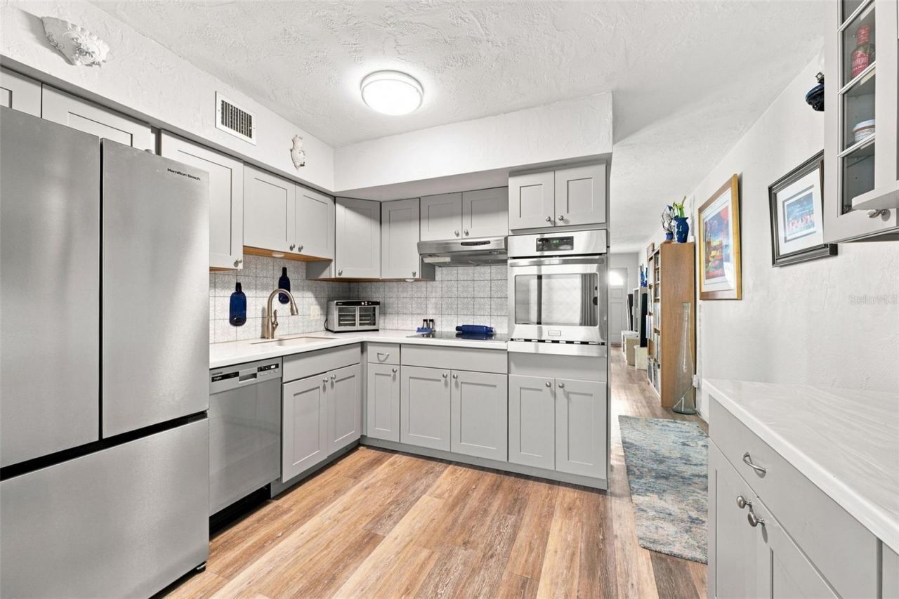 4300 58th Street N, Unit 1817, Kenneth City, FL 33709 Photo