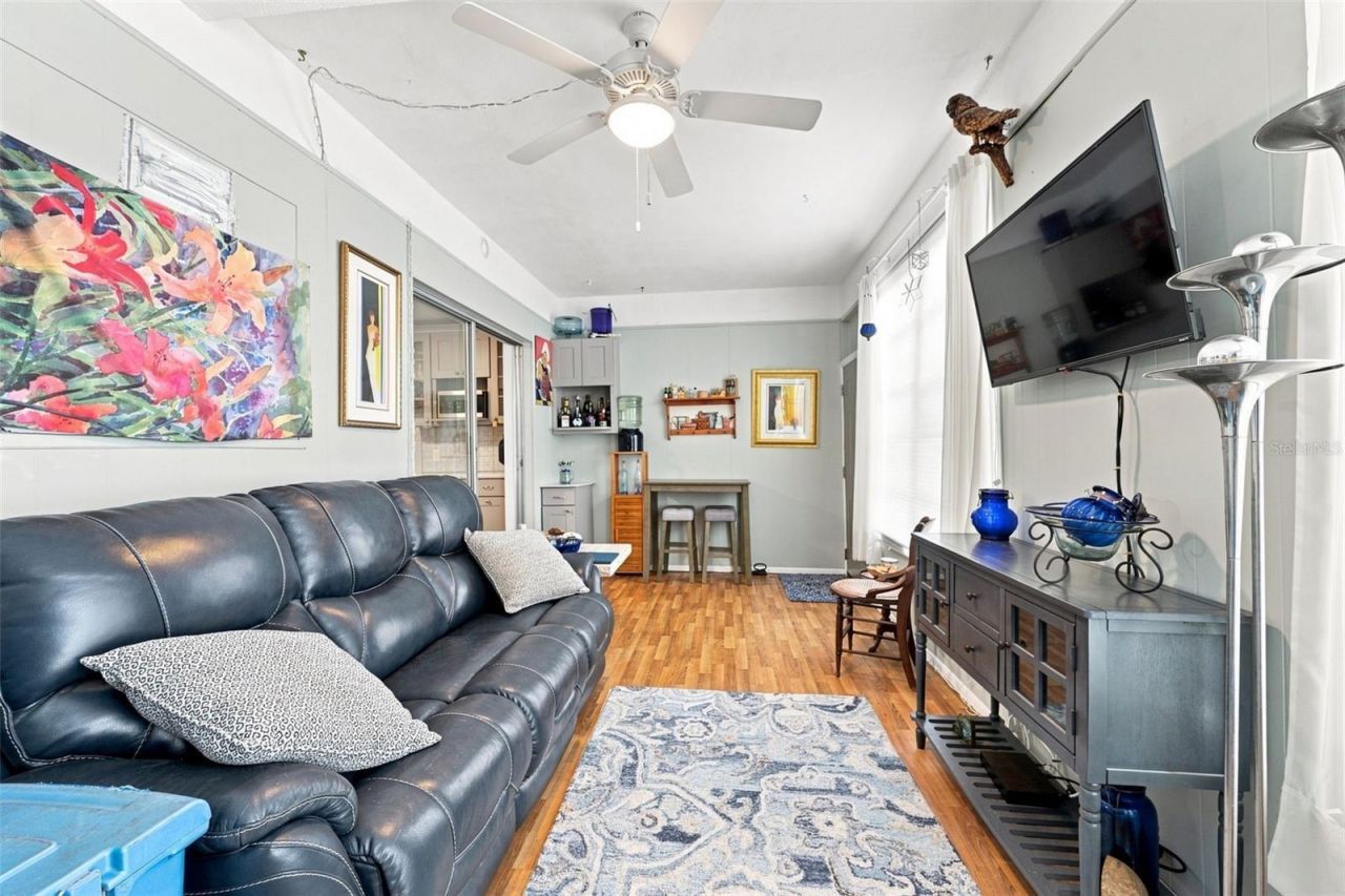 4300 58th Street N, Unit 1817, Kenneth City, FL 33709 Photo