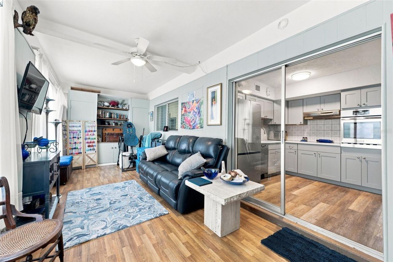 4300 58th Street N, Unit 1817, Kenneth City, FL 33709 Photo