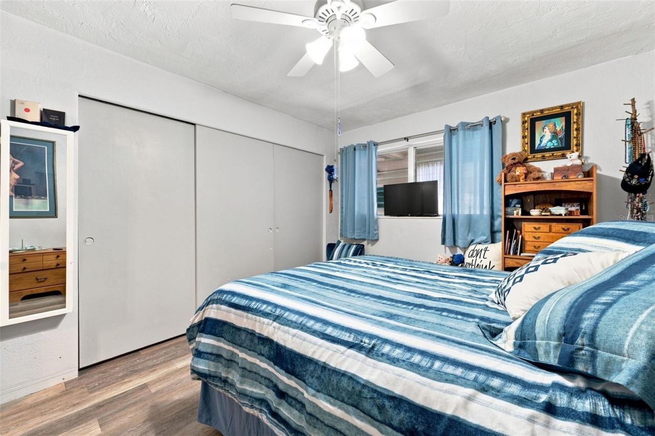 4300 58th Street N, Unit 1817, Kenneth City, FL 33709 Photo