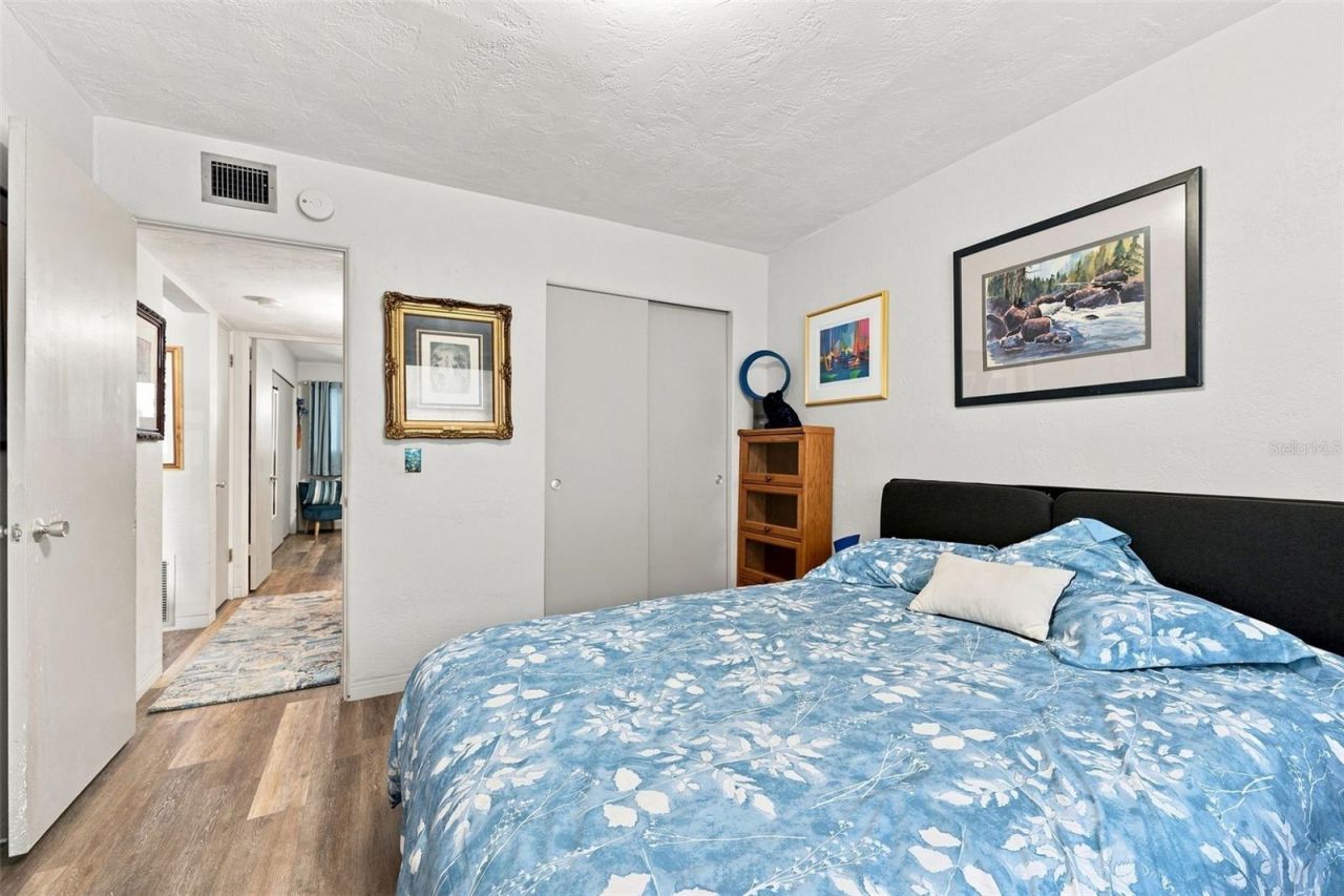 4300 58th Street N, Unit 1817, Kenneth City, FL 33709 Photo