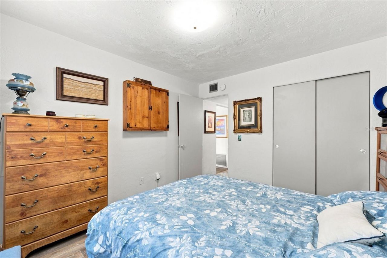 4300 58th Street N, Unit 1817, Kenneth City, FL 33709 Photo