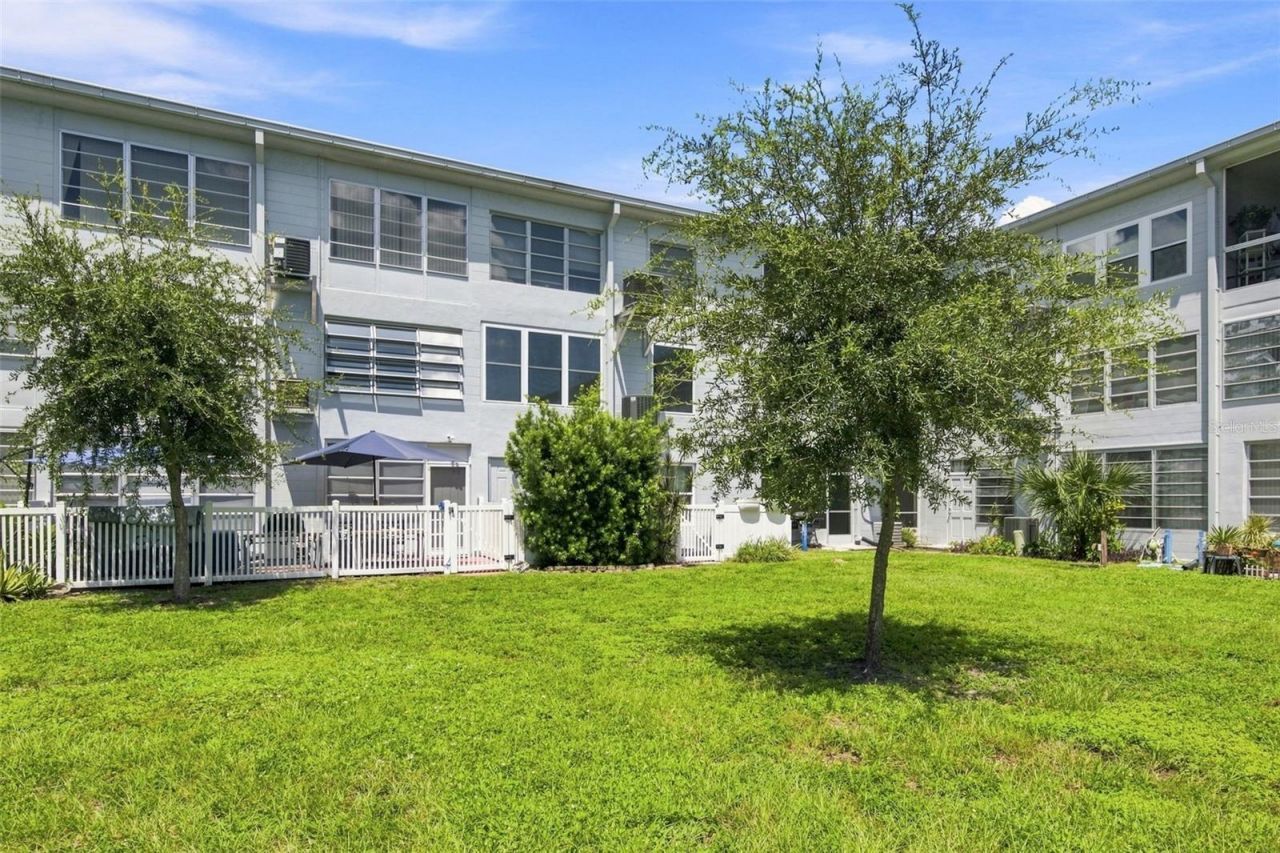 4300 58th Street N, Unit 1817, Kenneth City, FL 33709 Photo