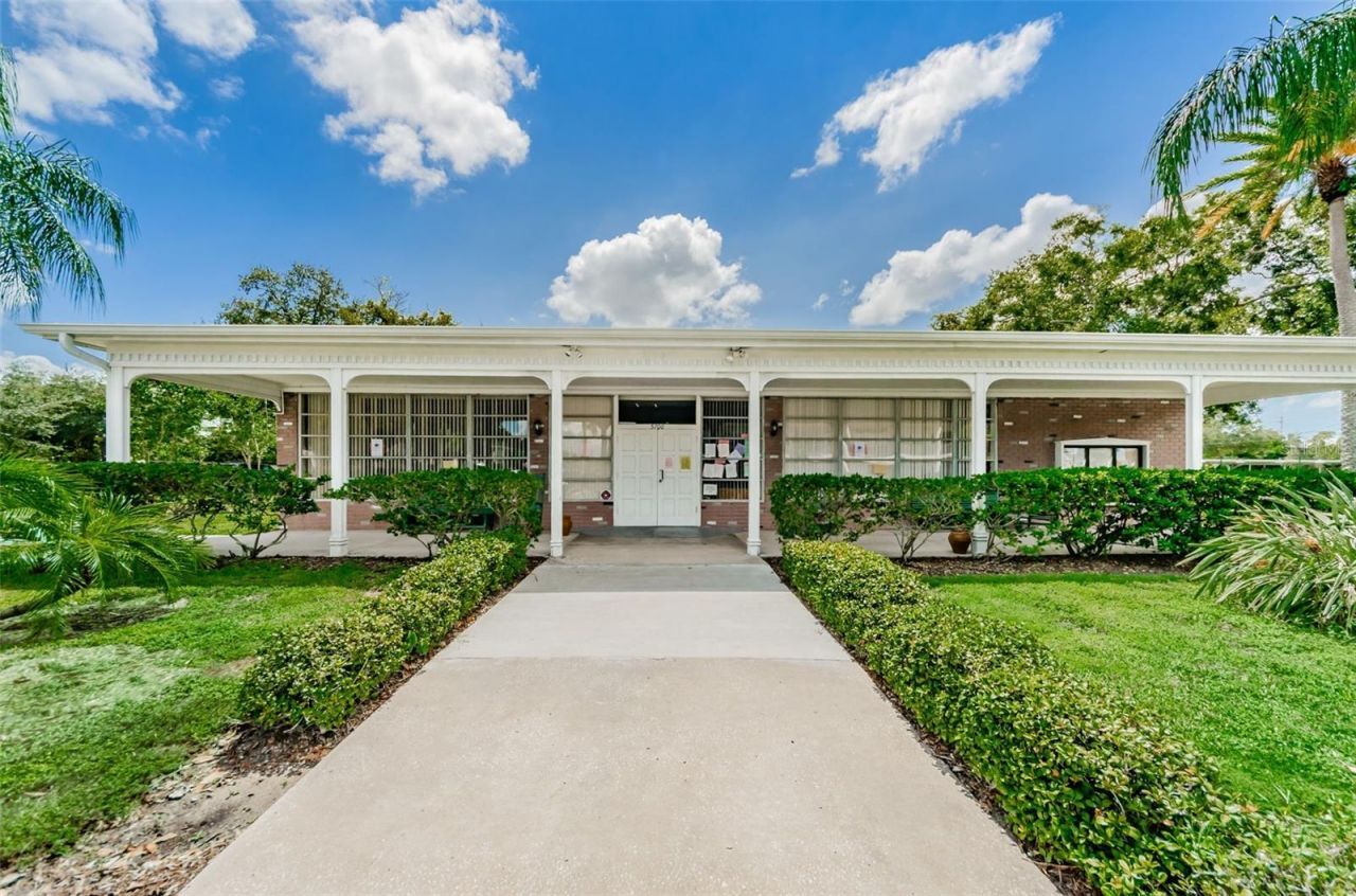 4300 58th Street N, Unit 1817, Kenneth City, FL 33709 Photo