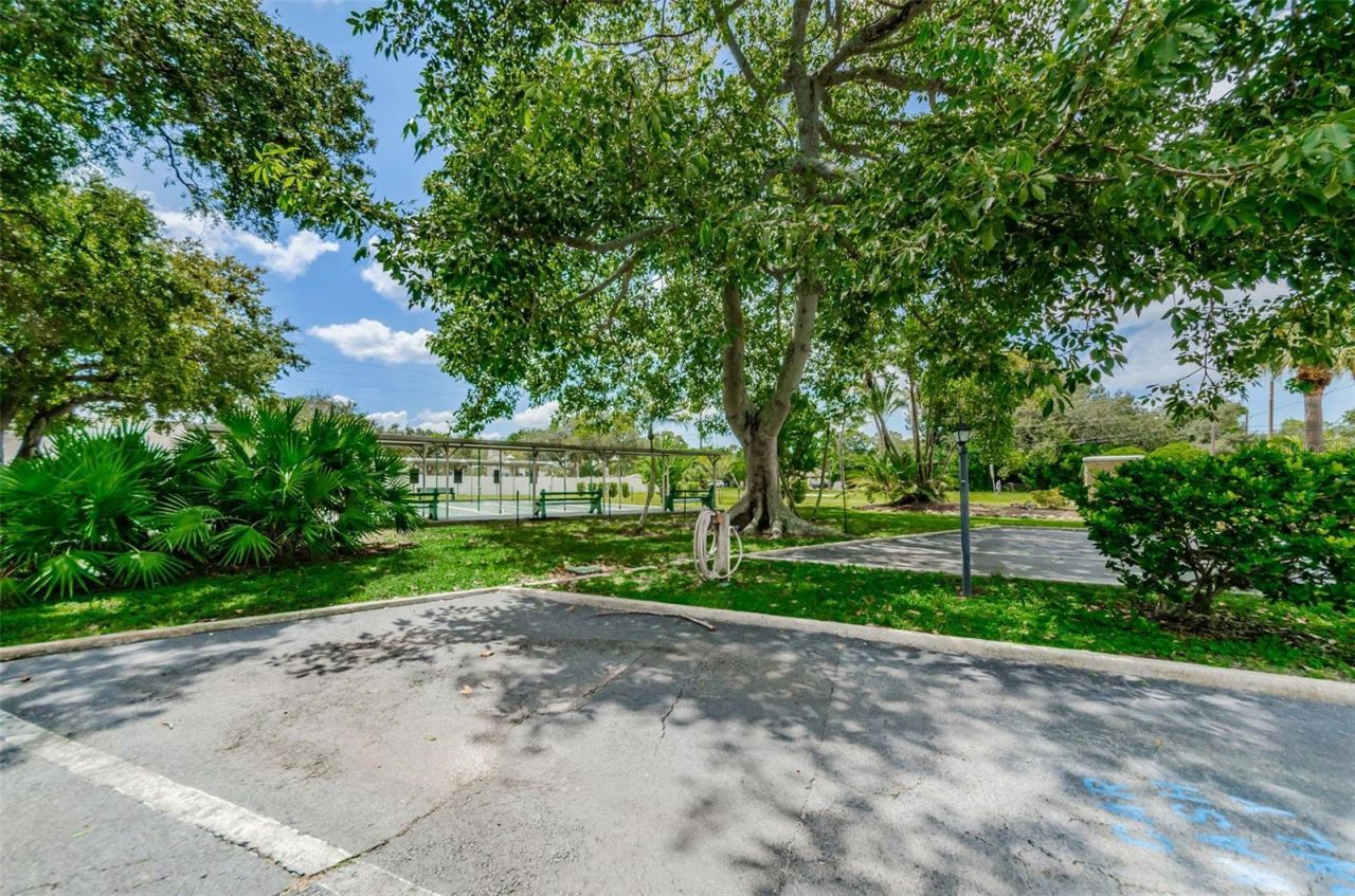 4300 58th Street N, Unit 1817, Kenneth City, FL 33709 Photo