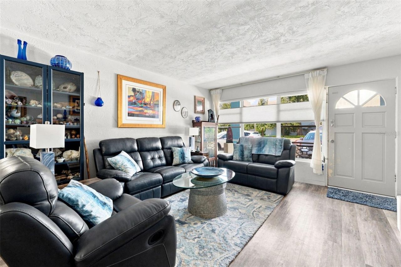 4300 58th Street N, Unit 1817, Kenneth City, FL 33709 Photo