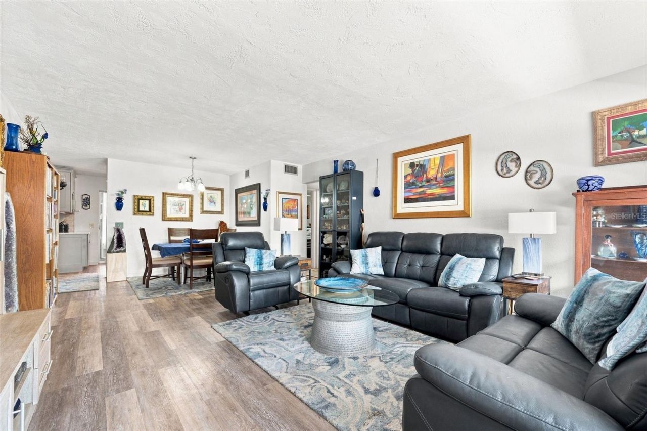 4300 58th Street N, Unit 1817, Kenneth City, FL 33709 Photo