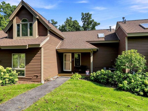 134 Walnut Hill Drive, GALENA, IL 61036