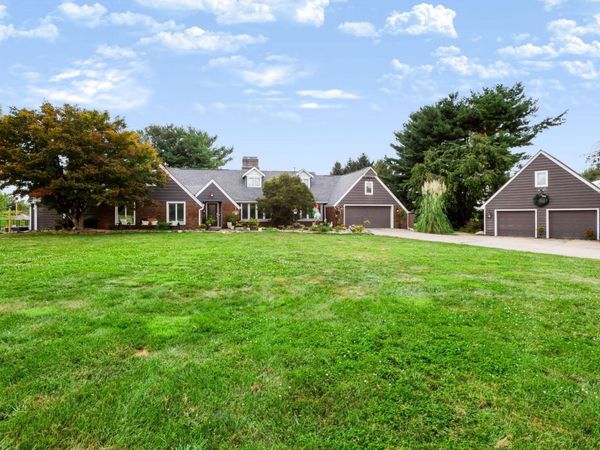 26741 Shoemaker Road , Circleville, OH 43113