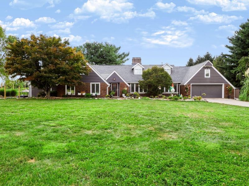 26741 Shoemaker Road , Circleville, OH 43113 Photo 2