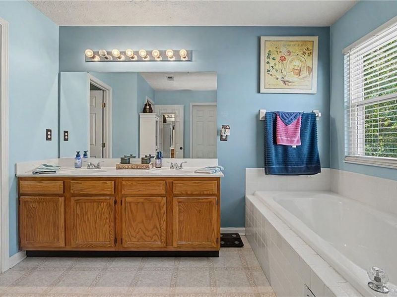 5829 Cedarwood Court, Maineville, OH 45039 Photo 31