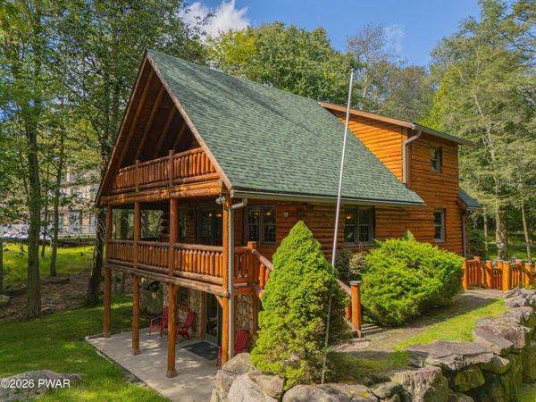 1011 G Place , Gouldsboro, PA 18424