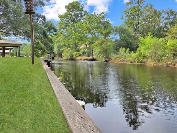 26493 MANDANE Drive , Lacombe, LA 70445