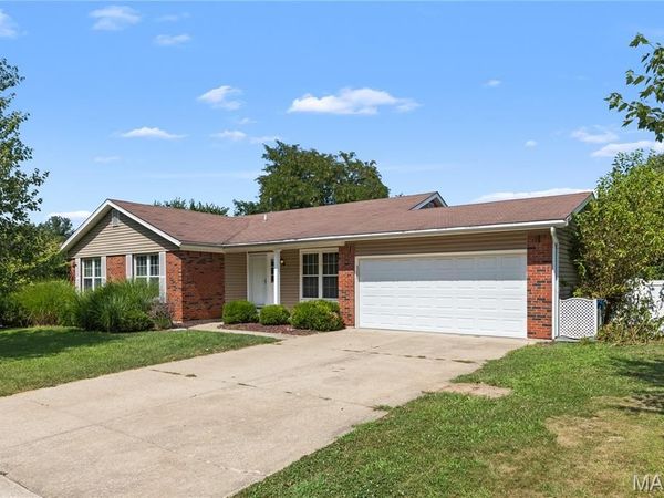 1620 Dahlia Court, St Charles, MO 63303