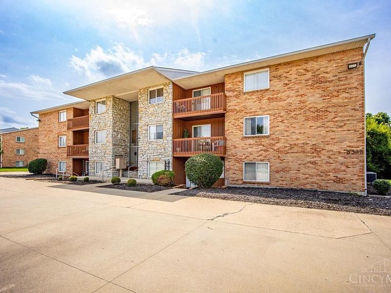 5365 Camelot Drive, Unit 42, Fairfield, OH 45014 Photo 1