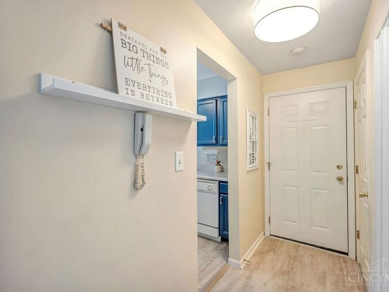 5365 Camelot Drive, Unit 42, Fairfield, OH 45014 Photo 7