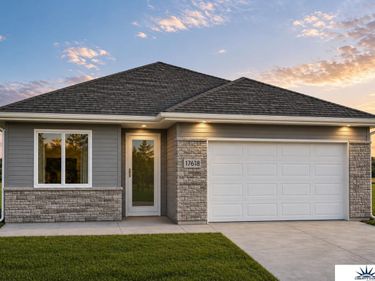 17618 Greenleaf Street, Gretna, NE 68136