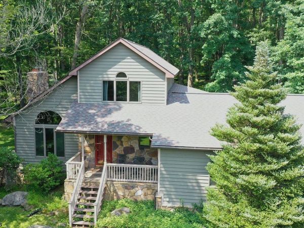 17 Goldfinch Lane, Terra Alta, WV 26764