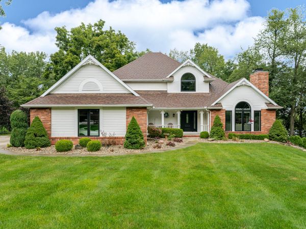 217 Greenfield Drive , Middlebury, IN 46540