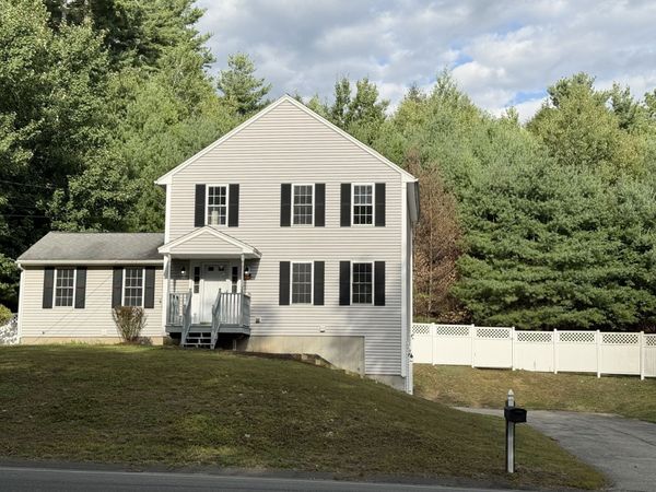 711 S Barre Road, Barre, MA 01005