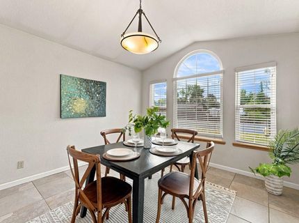 5435 Myrtle Dr, Loomis, CA 95650 Photo