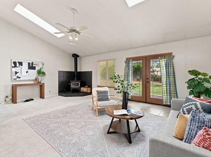 5435 Myrtle Dr, Loomis, CA 95650 Photo