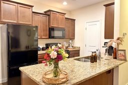 207 Buchanan Circle photo 4