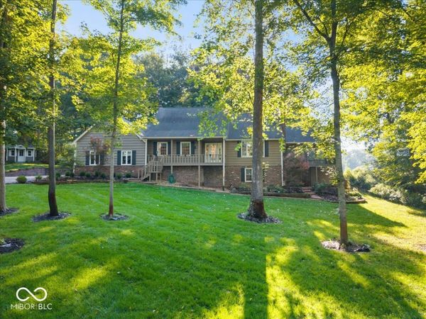 6605 Lake Forest Drive , Avon, IN 46123