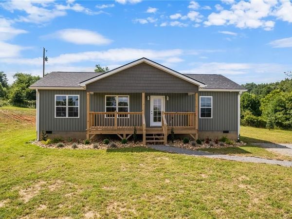 90 Millards Way, Sparta, NC 28675