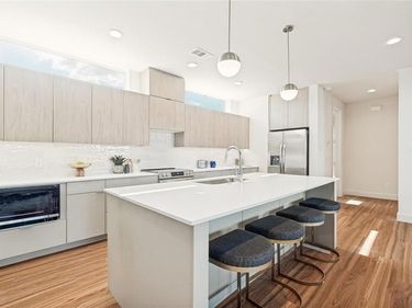 1311 Madrigal Parkway, Dallas, TX 75206