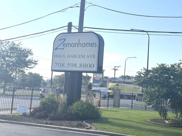 8800 S Harlem Avenue , Bridgeview, IL 60455