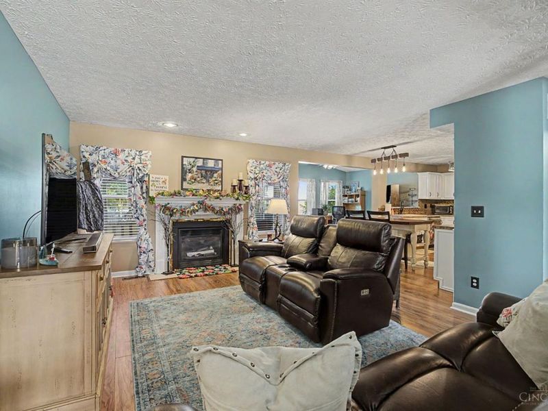 5829 Cedarwood Court, Hamilton Township, OH 45039 Photo 11
