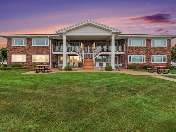 304 S Ferry Street, Unit 3, Ludington, MI 49431