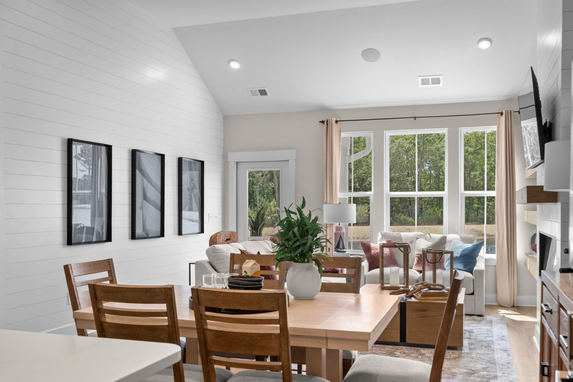 2729 Summer Breeze Ln Photo 13