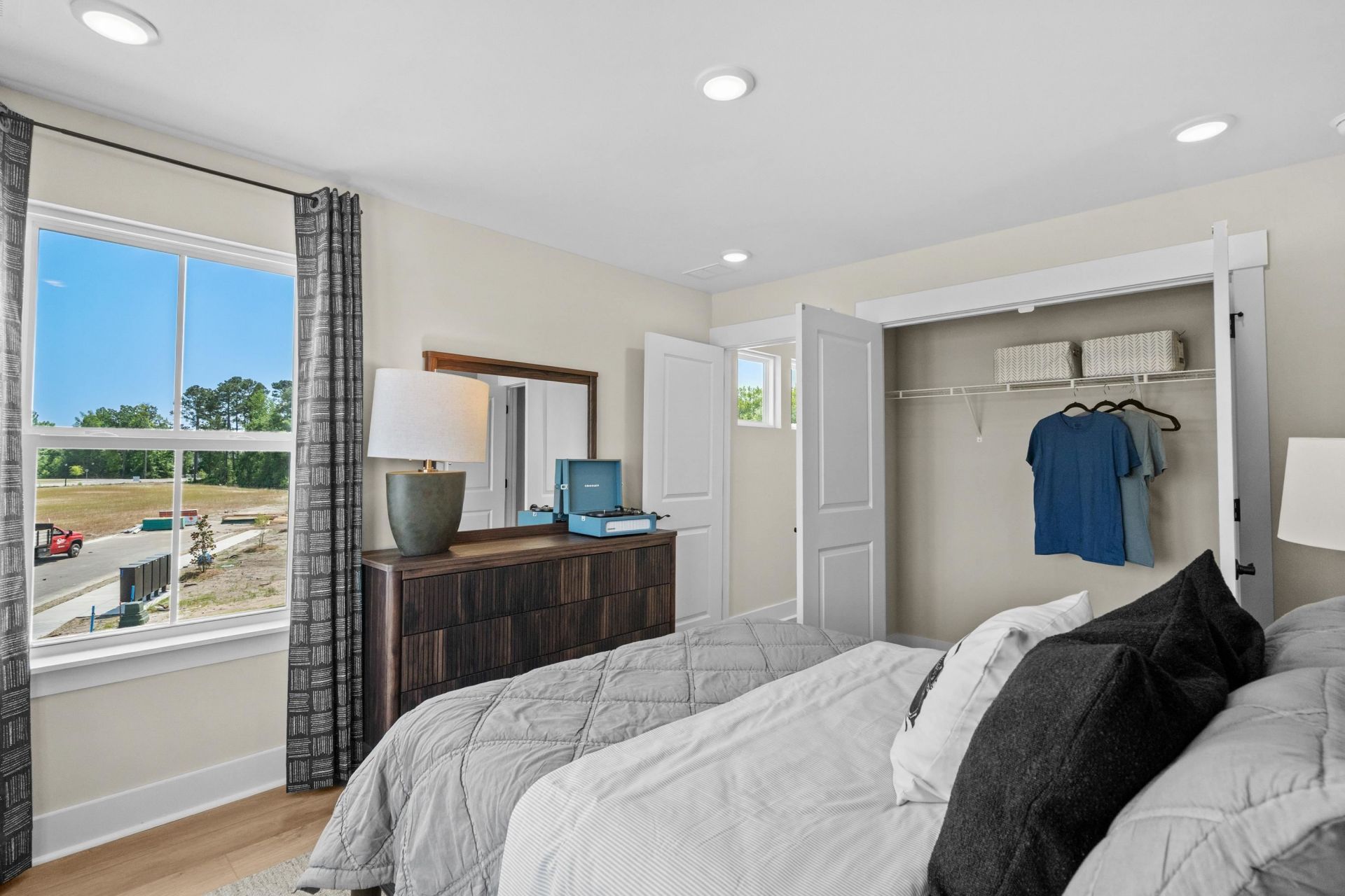 2729 Summer Breeze Ln Photo 24