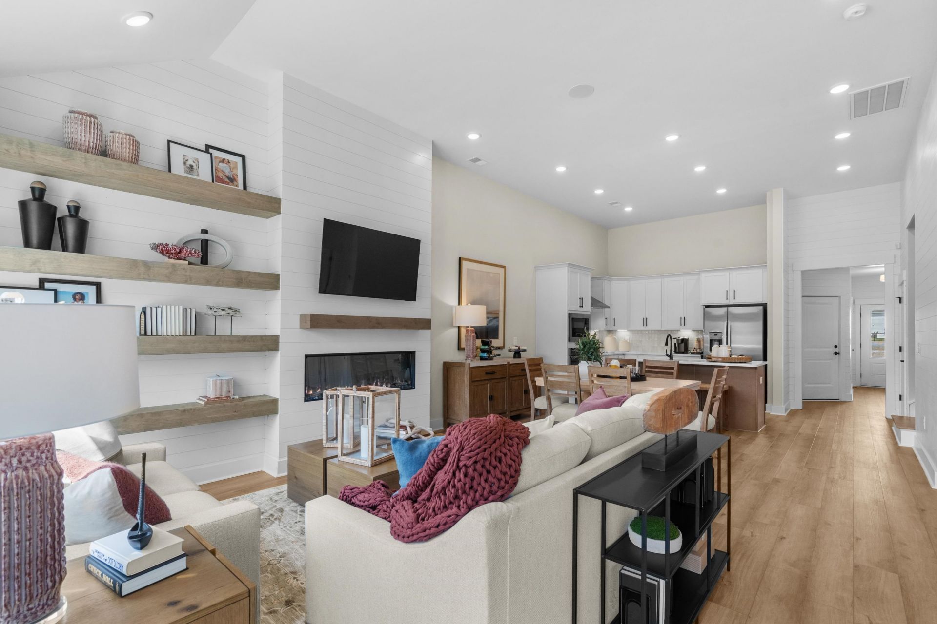 2729 Summer Breeze Ln Photo 6
