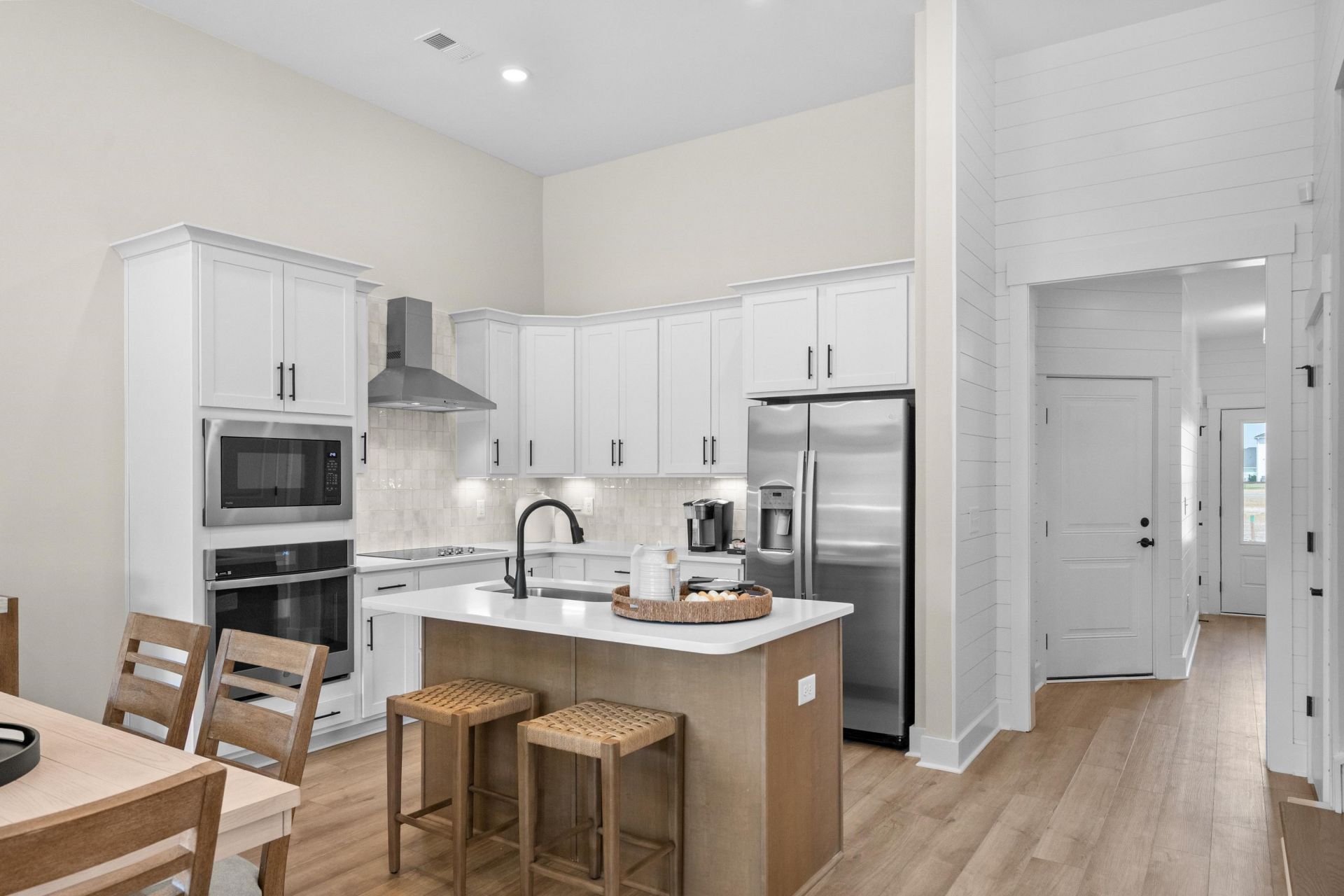 2729 Summer Breeze Ln Photo 7