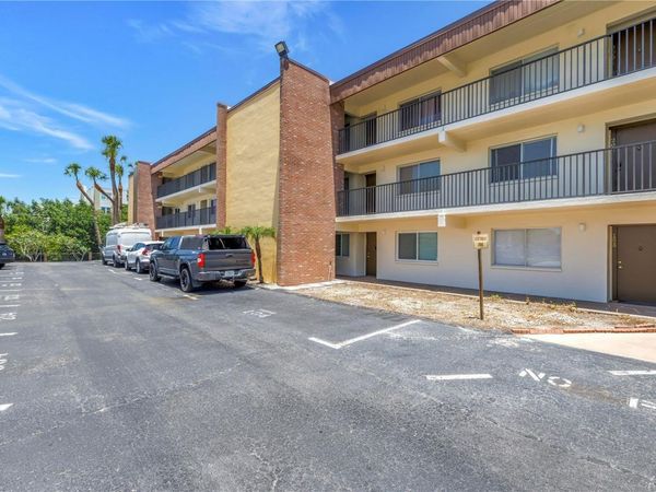 4435 1ST STREET NE, Unit 305, ST PETERSBURG, FL 33703