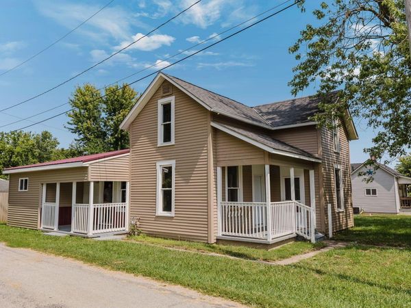 10930 South Street , Mount Sterling, OH 43143