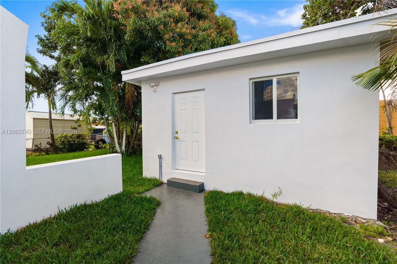 1274 NW 55th Ter , Miami, FL 33142 Photo