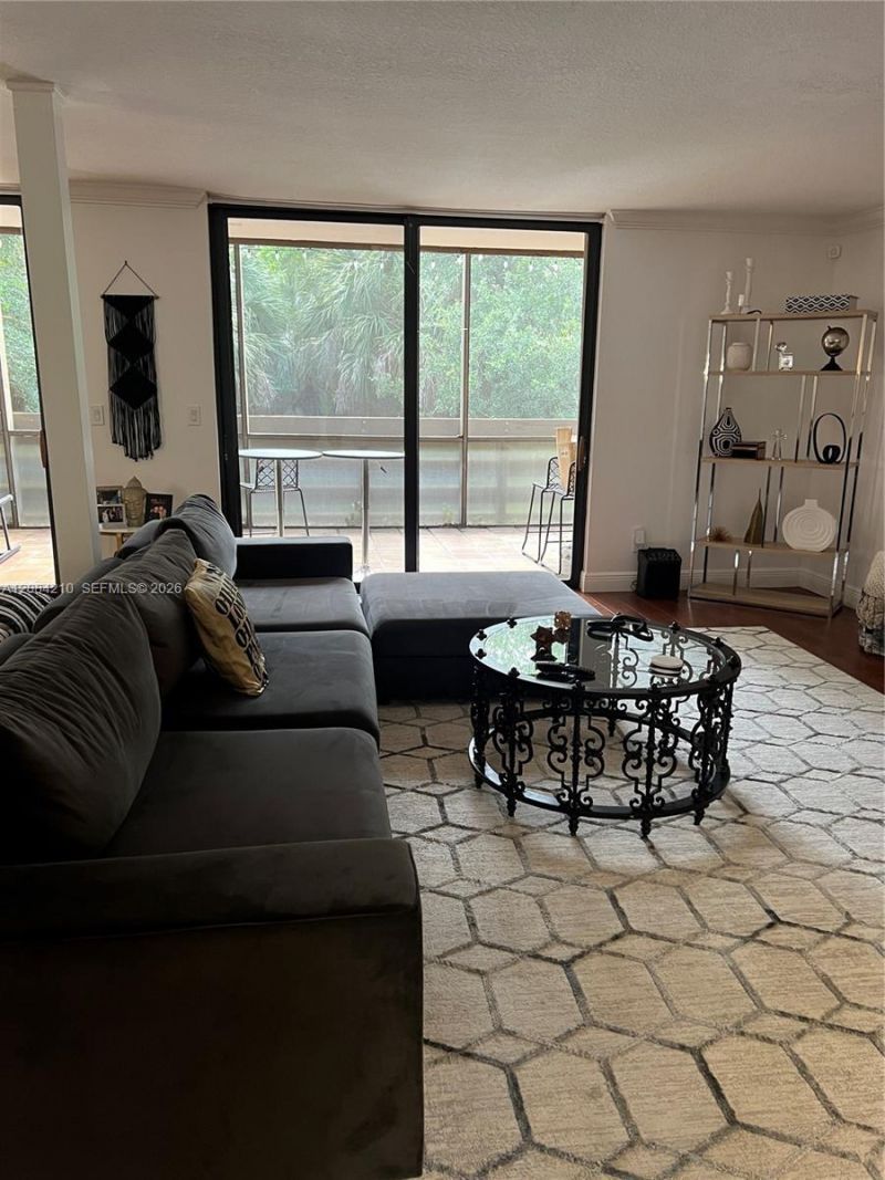 141 SW 96th Ter, Unit 305, Plantation, FL 33324 Photo