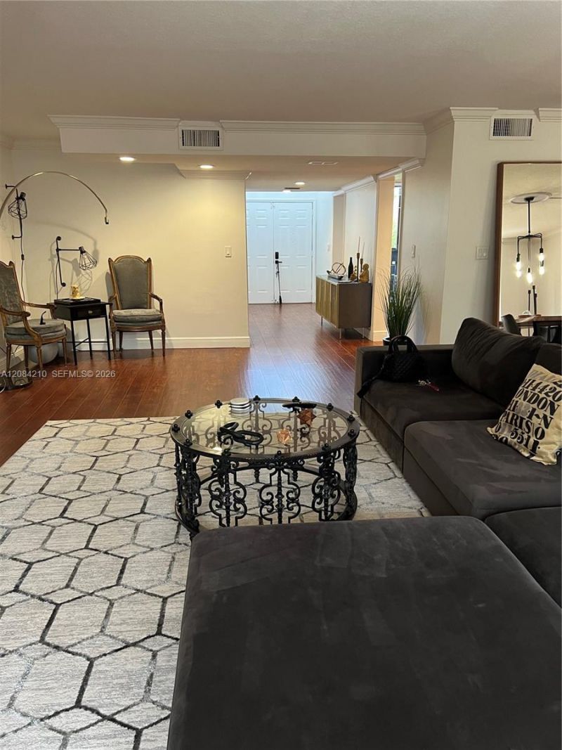 141 SW 96th Ter, Unit 305, Plantation, FL 33324 Photo