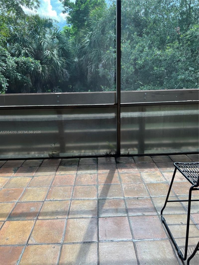 141 SW 96th Ter, Unit 305, Plantation, FL 33324 Photo
