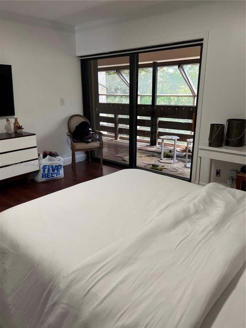141 SW 96th Ter, Unit 305, Plantation, FL 33324 Photo