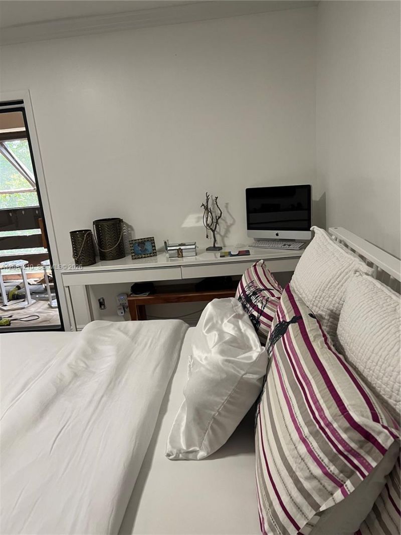 141 SW 96th Ter, Unit 305, Plantation, FL 33324 Photo