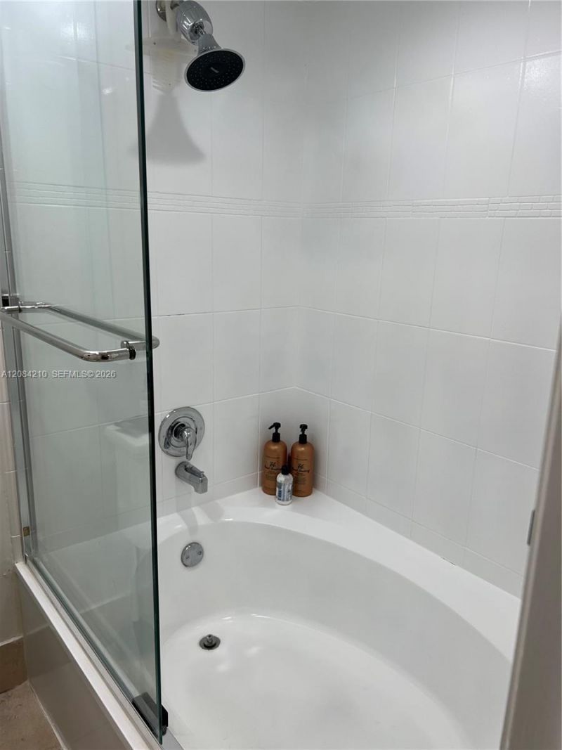 141 SW 96th Ter, Unit 305, Plantation, FL 33324 Photo