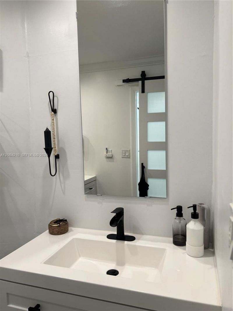 141 SW 96th Ter, Unit 305, Plantation, FL 33324 Photo