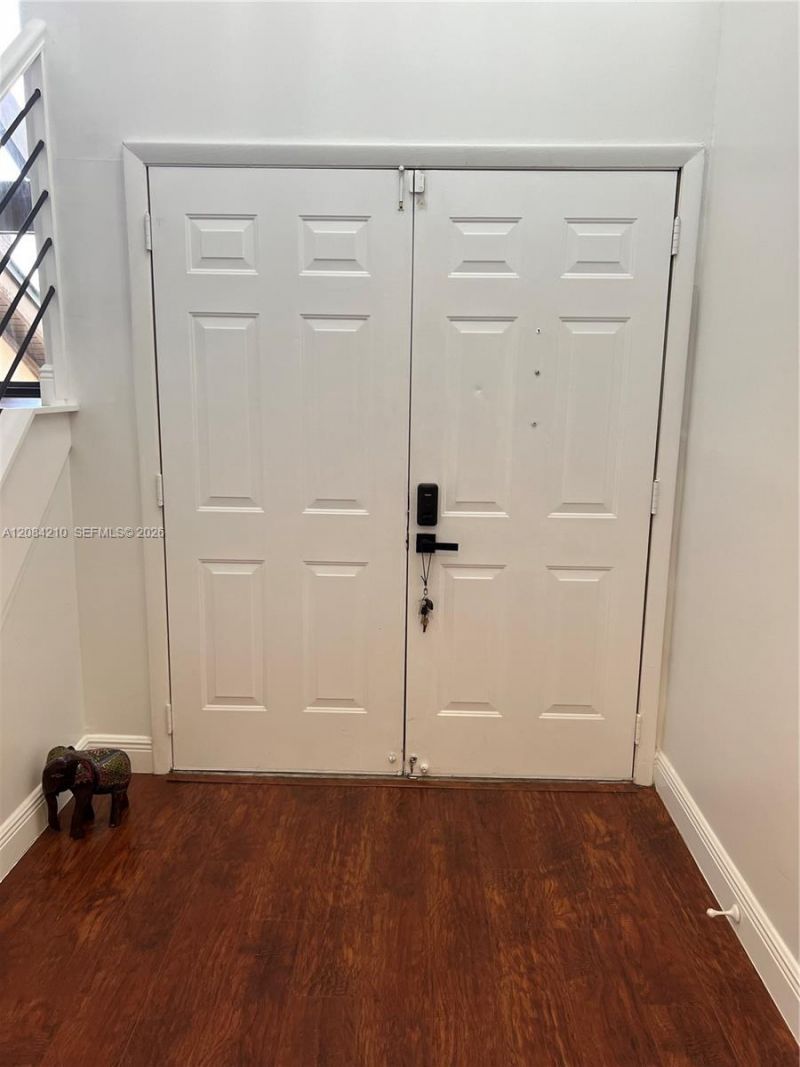 141 SW 96th Ter, Unit 305, Plantation, FL 33324 Photo